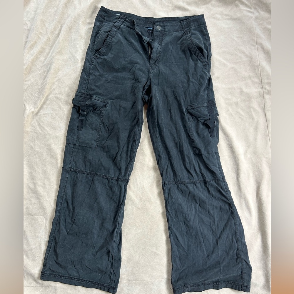 American Eagle Outfitters Charcoal Cargo Pants Size 8.